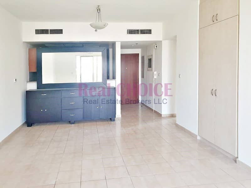 Affordable Unfurnished 2BR Unit|Well Maintained