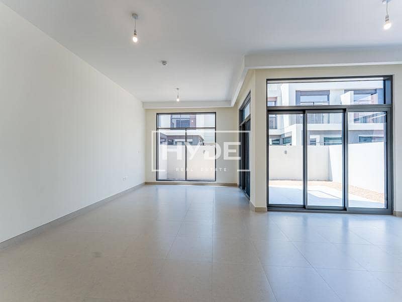 4 Ensuite Bed Villa | Beach Style Lagoon