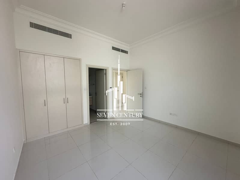 Spacious Layout | Vacant Villa | Amazing Location