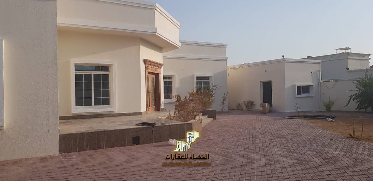 Luxurious NEW villa 4 BED Hall in al raqaib
