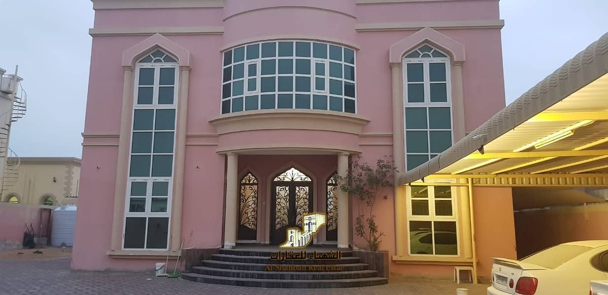 Luxurious  nice villa 5 BED 2 Hall in al raqaib