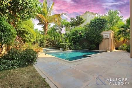 5 Beds | Home Office | Pool | Lake Views 5 Beds | Home Office | Pool | Lake Views
