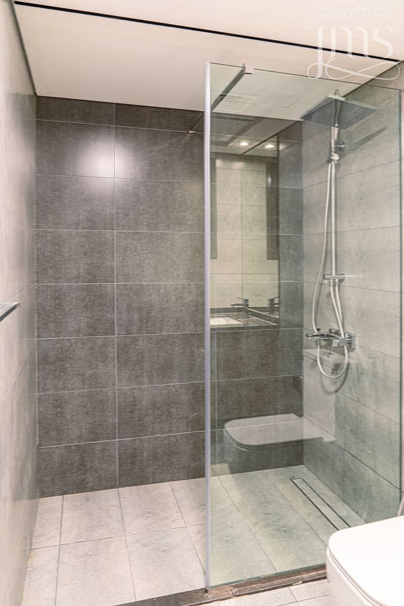 9 3 Bedroom  Type A warm lights54. jpg
