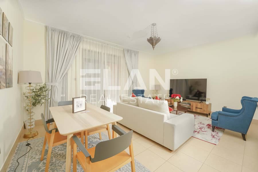 Spacious Unit | Pool View | Fully Furnished - Image 12