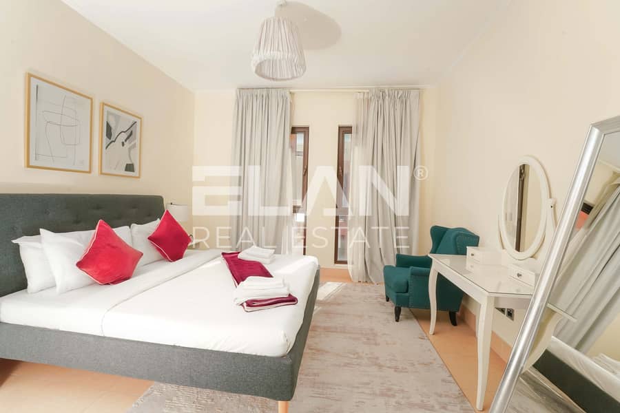 Spacious Unit | Pool View | Fully Furnished - Image 7