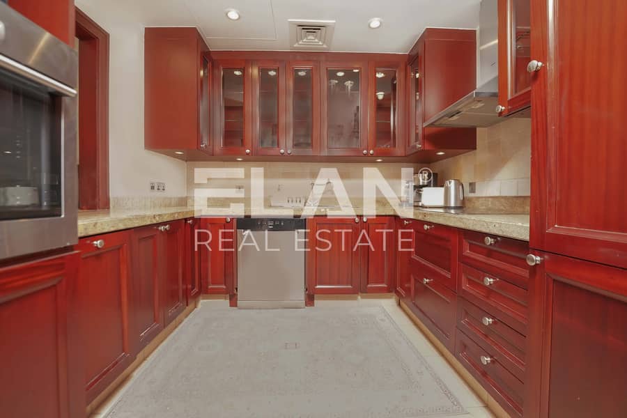 Spacious Unit | Pool View | Fully Furnished