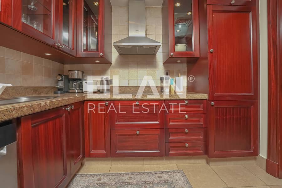 Spacious Unit | Pool View | Fully Furnished - Image 6