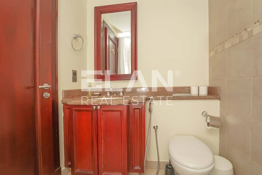 Spacious Unit | Pool View | Fully Furnished - Image 15