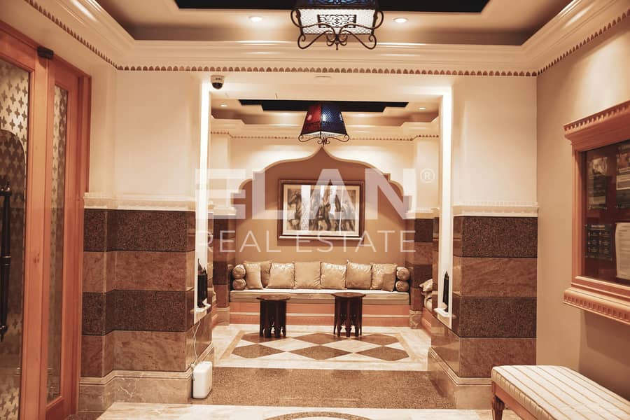 Spacious Unit | Pool View | Fully Furnished - Image 17