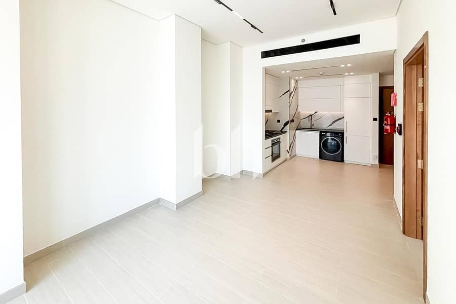 Spacious | Private Terrace | Ready To Move