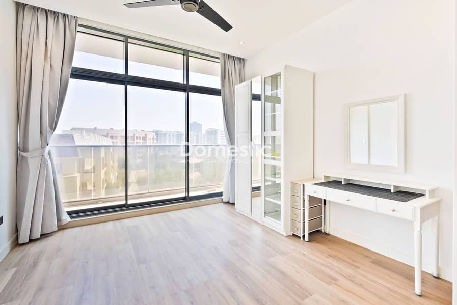 Fully Upgraded | High-End Living | Amazing View - Image 9