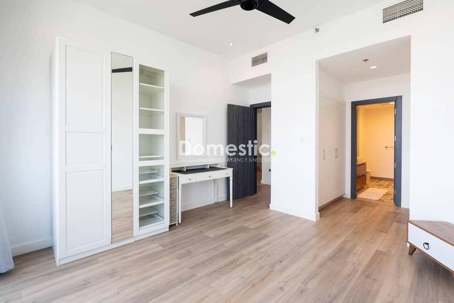 Fully Upgraded | High-End Living | Amazing View - Image 8