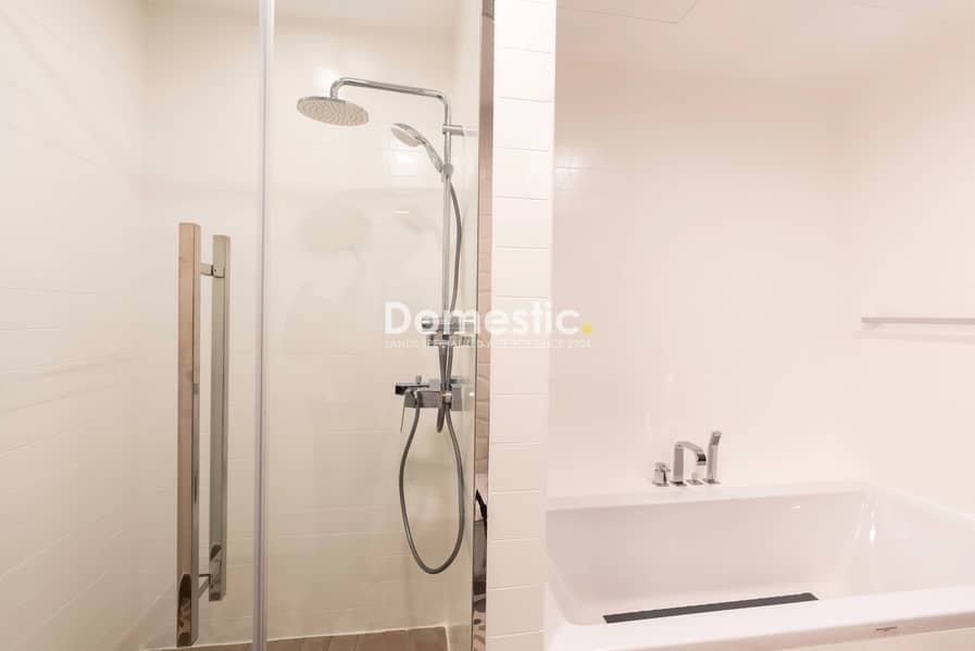 Fully Upgraded | High-End Living | Amazing View - Image 11