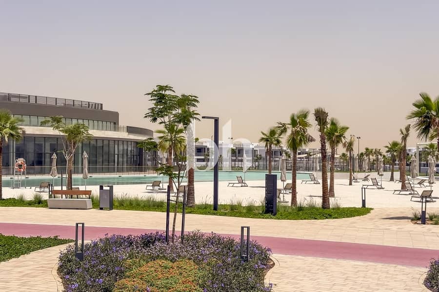 Landscaped Garden | Under Warranty | Close to Pool