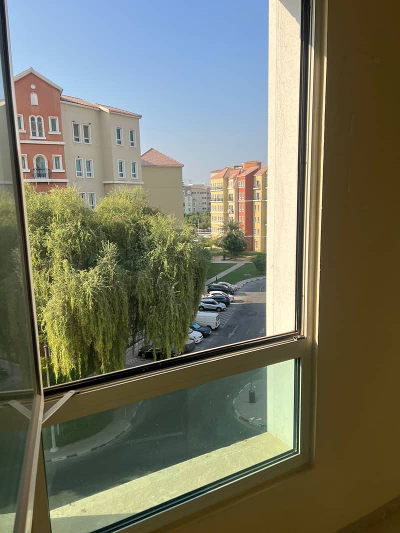 Spacious 2BR | Largest Layout | Prime Location - Image 13