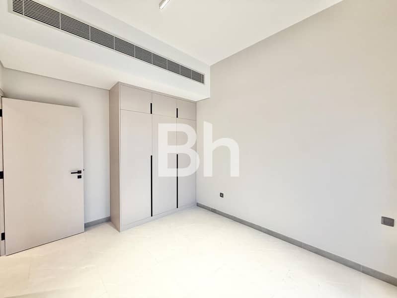 Prime Location | Burj View | Single Row - Image 11