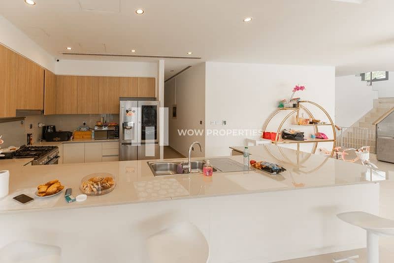 Exclusive | Modern and Spacious Villa | Vacant - Image 10