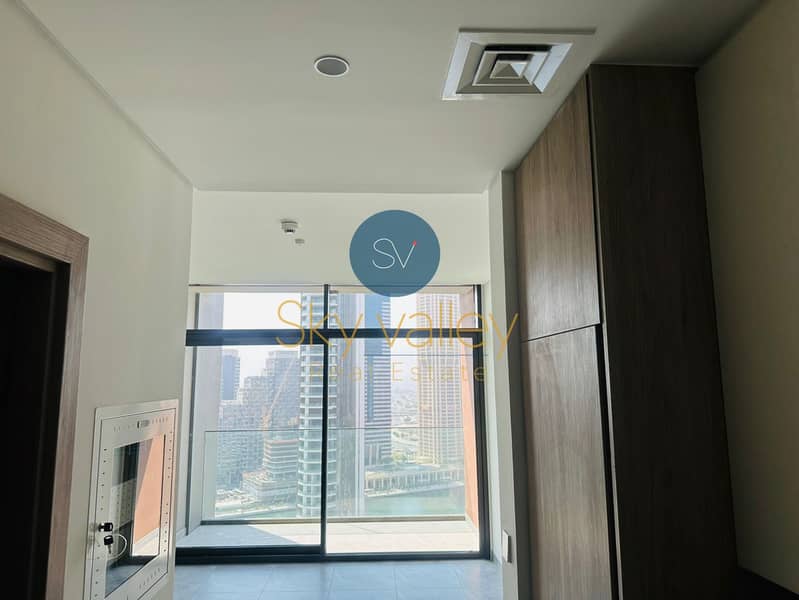 Modern Studio | Vacant | Canal View | Business Bay - Image 8