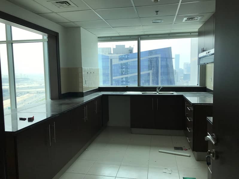 RENTED | CORNER APT | AL KHAIL RD VIEW