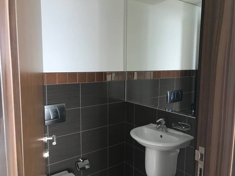 RENTED | CORNER APT | AL KHAIL RD VIEW