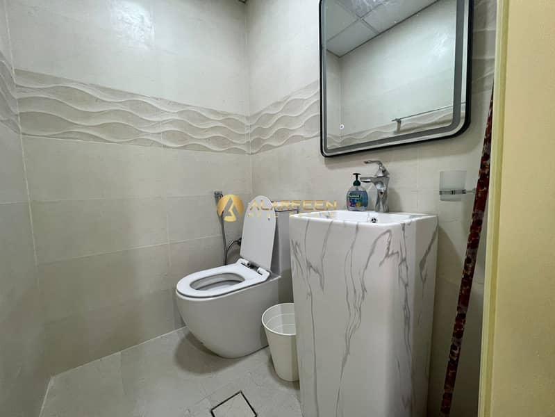 High floor | Sea View | Renovated - Image 14