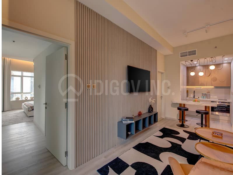 High floor | Full Lake View | Luxury Upgraded