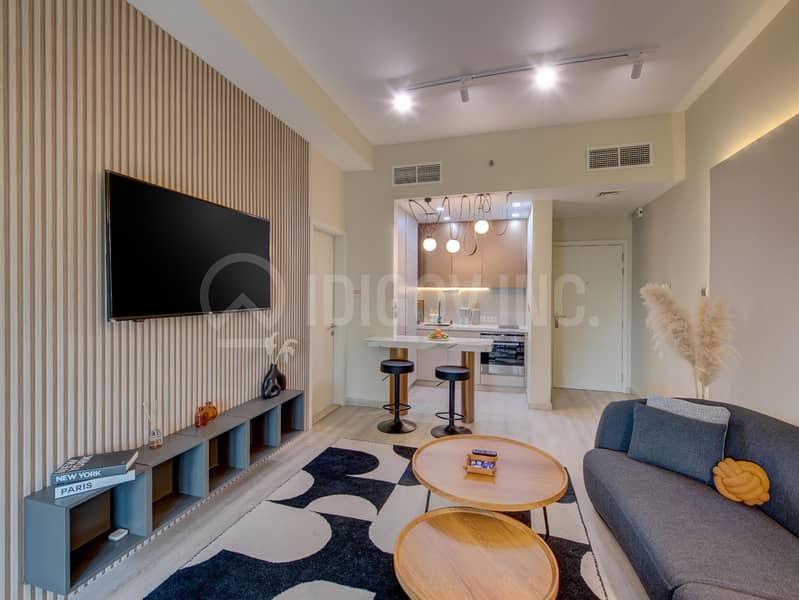 High floor | Full Lake View | Luxury Upgraded - Image 6