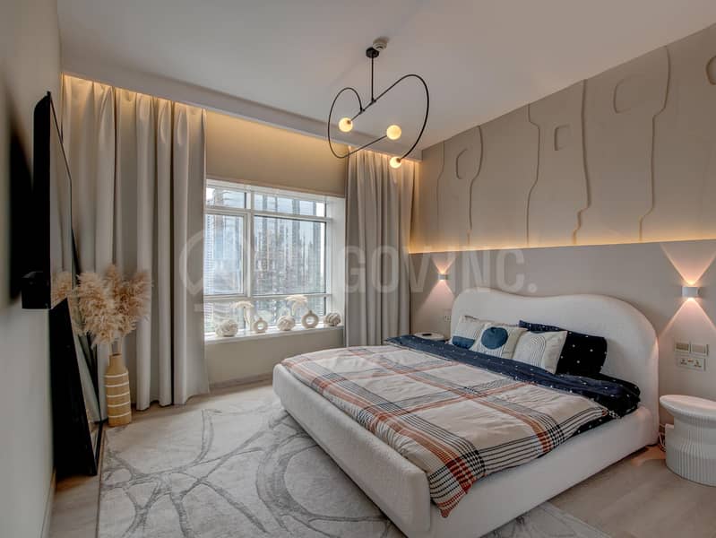 High floor | Full Lake View | Luxury Upgraded - Image 9