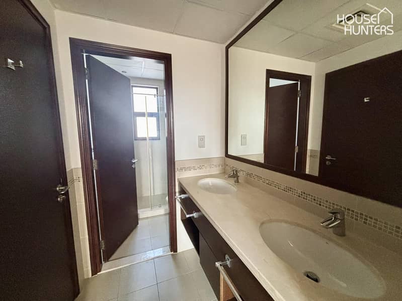 Vacant | Single Row | Large Plot | Mature Garden - Image 14