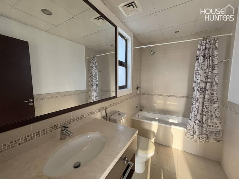 Vacant | Single Row | Large Plot | Mature Garden - Image 16