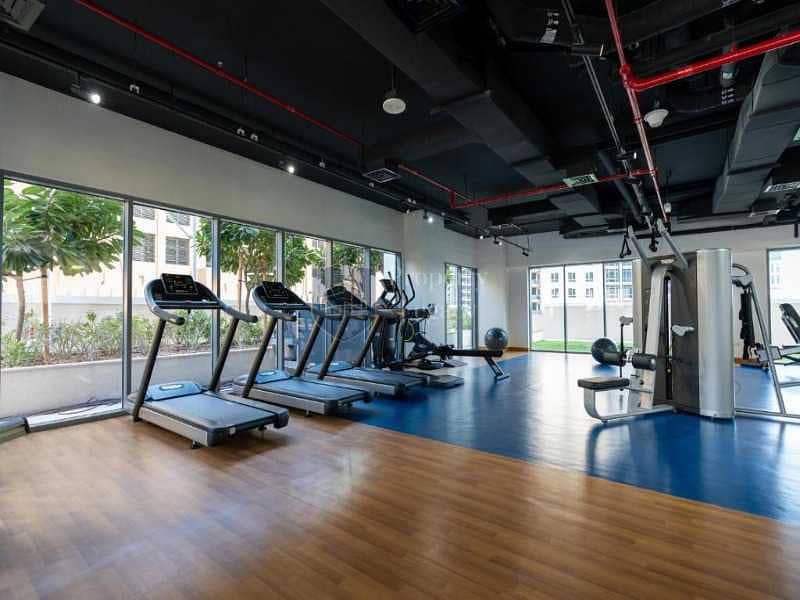 Fully Furnished | Premium Amenities | Vacant Now - Image 8