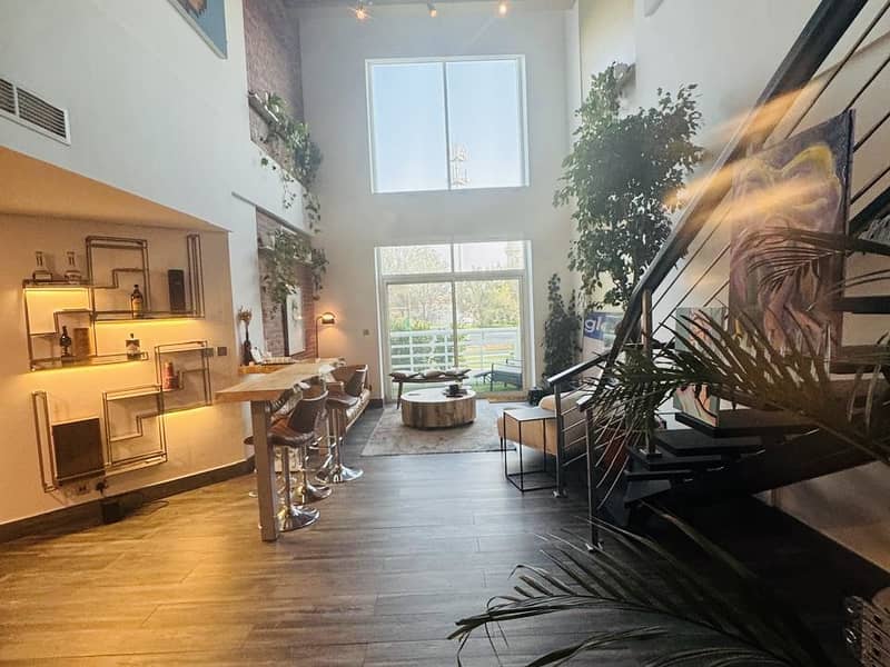 UPGRADED - FURNISHED -2 BR+M - LAKE VIEW