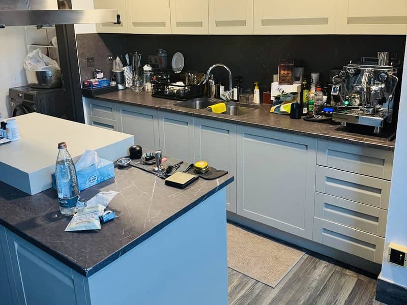 UPGRADED - FURNISHED -2 BR+M - LAKE VIEW - Image 13