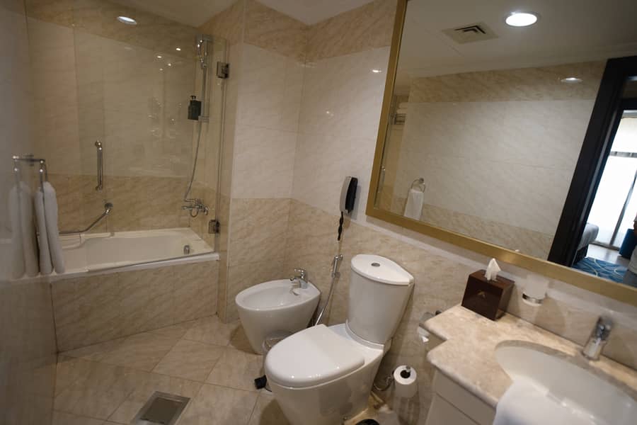 Metro Access | Bills Included | Fully Furnished - Image 7