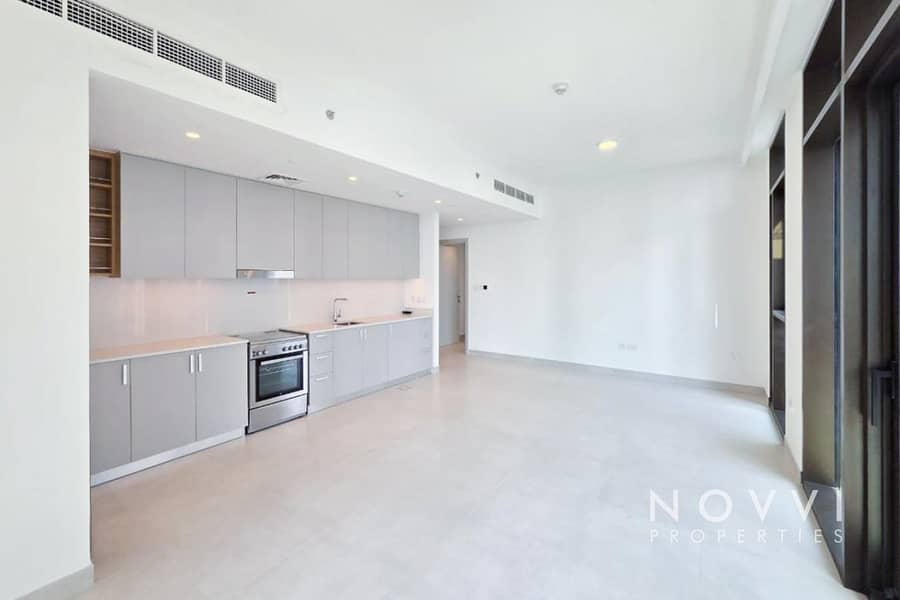 Vacant Unit | Mid Floor | Open and Bright View