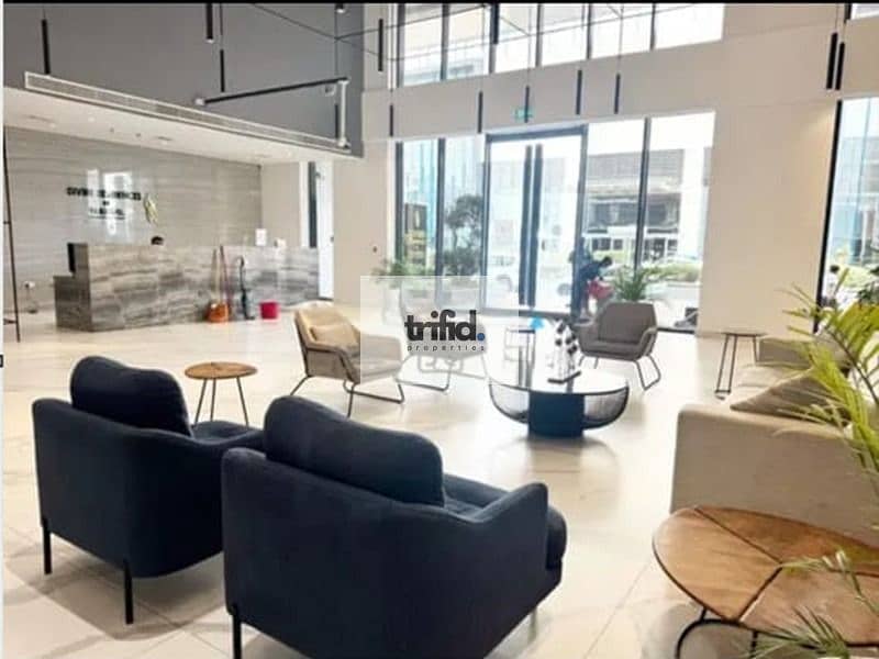 FULLY FURNISHED | GREAT AMENITIES | BIG LAYOUT