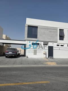 للبيع فيلا طابقين أول ساكن في الحوشي جاهز لتسليم موصله جميع الخدمات مدفوعه وموصله