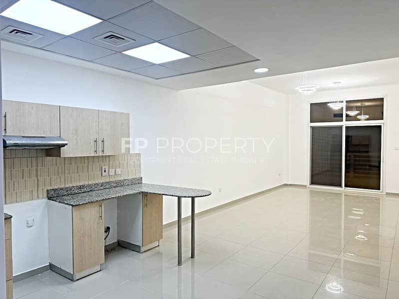 Spacious , Bright And Biggest Size of 1BR - Ready