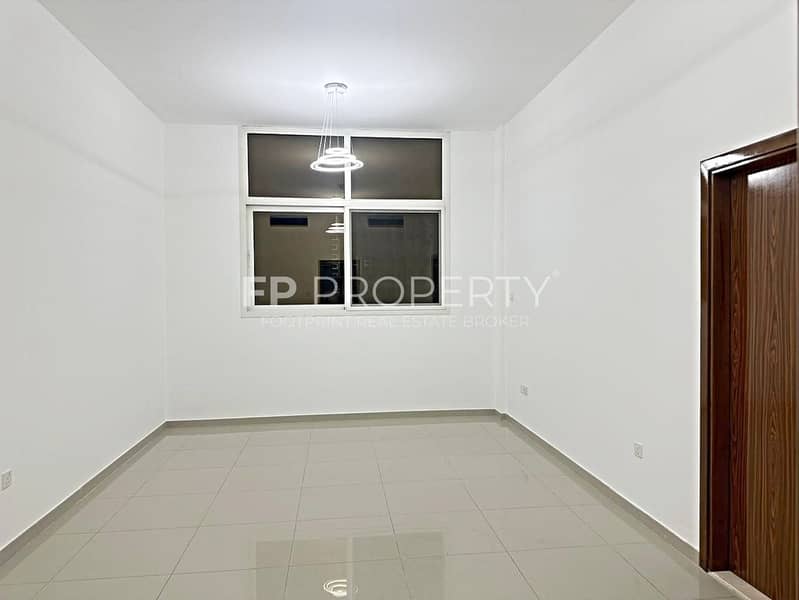 Spacious , Bright And Biggest Size of 1BR - Ready - Image 7