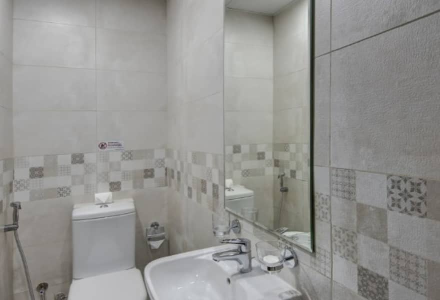 Bills Included | Fully Furnished | Prime Location - Image 11