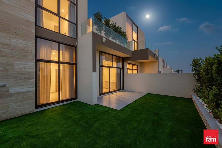 Single Row | With Landscaping | Near Kent College