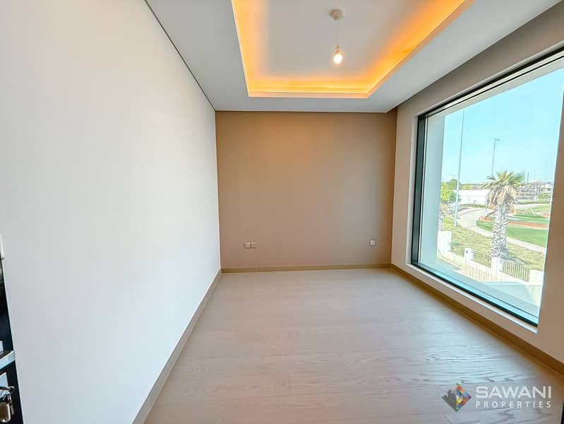 18 02b68904-597a-4bd0-abe5-a58e23e74ae9. jpg