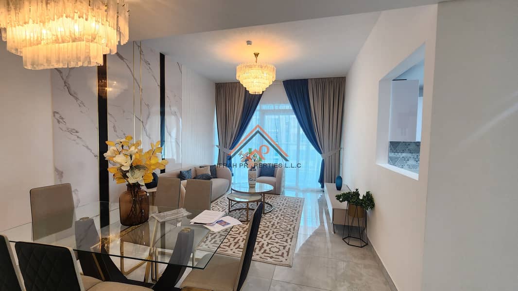 LAVISHED FULLY FURNISHED/PRIME LOCATION/VACANT