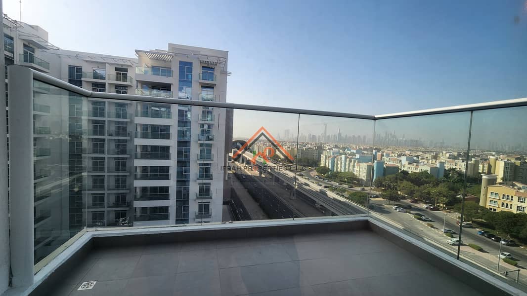 LAVISHED FULLY FURNISHED/PRIME LOCATION/VACANT - Image 13