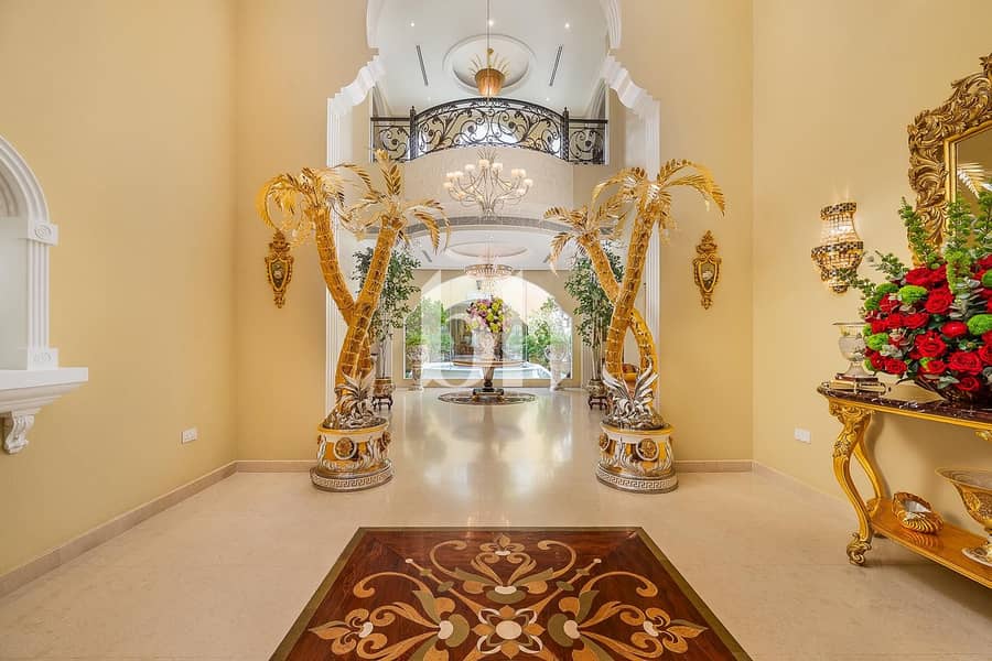 Luxury | Private Pool | Fully Furnished