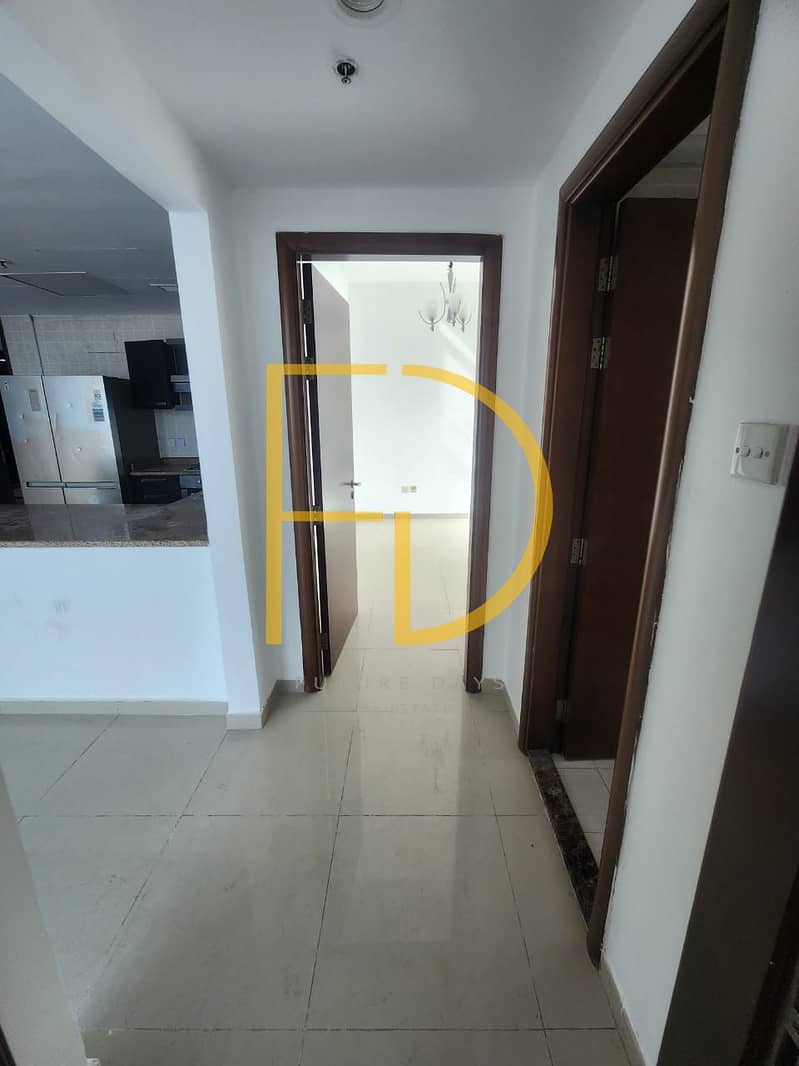 ELEGANT 2 BEDROOM | RENTED UNIT | INVESTOR DEAL | NEAR METRO