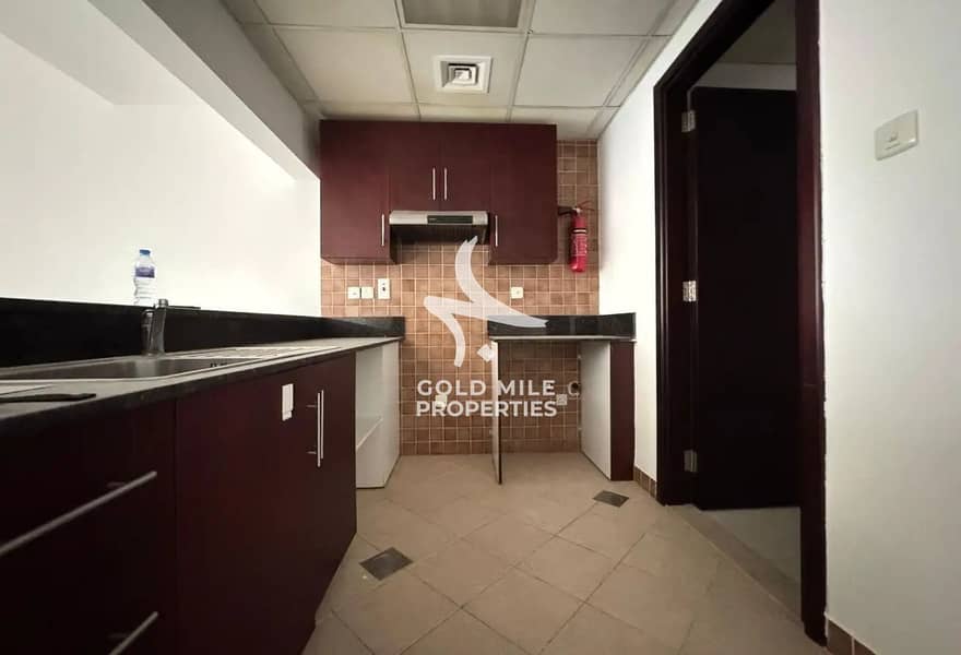 Mid Floor - Store Room - Rented Property - Image 7