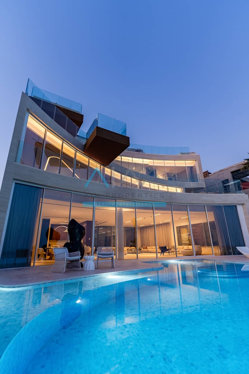 BEACH FRONT VILLA PRIVATE ISLAND SUPER LUXURY FULL SEA VIEW - Image 8