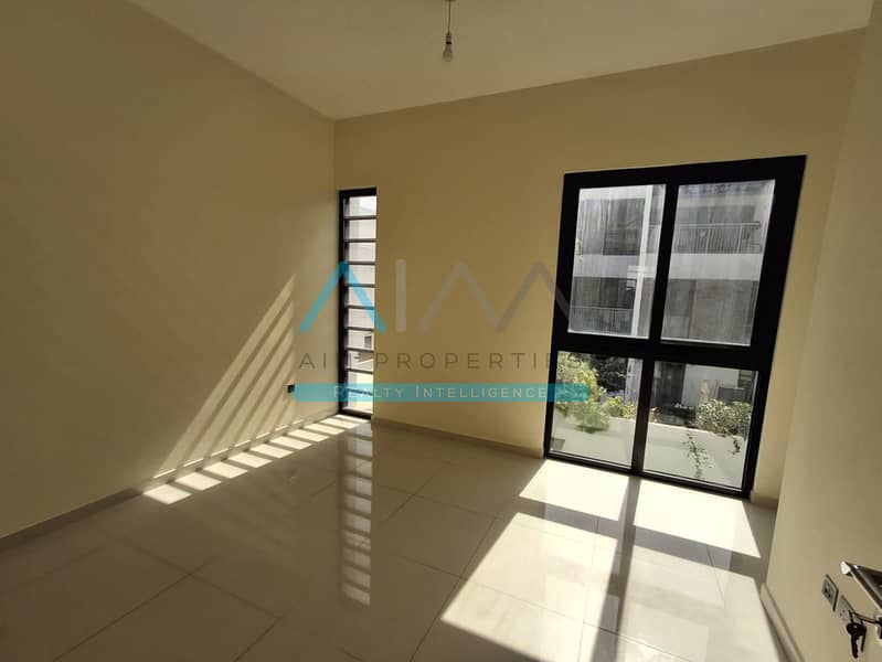 BRAND NEW 5BR/MAIDS READY TO MOVE SINGLE ROW VILLA FOR SALE DAMAC HILLS 2 - Image 11
