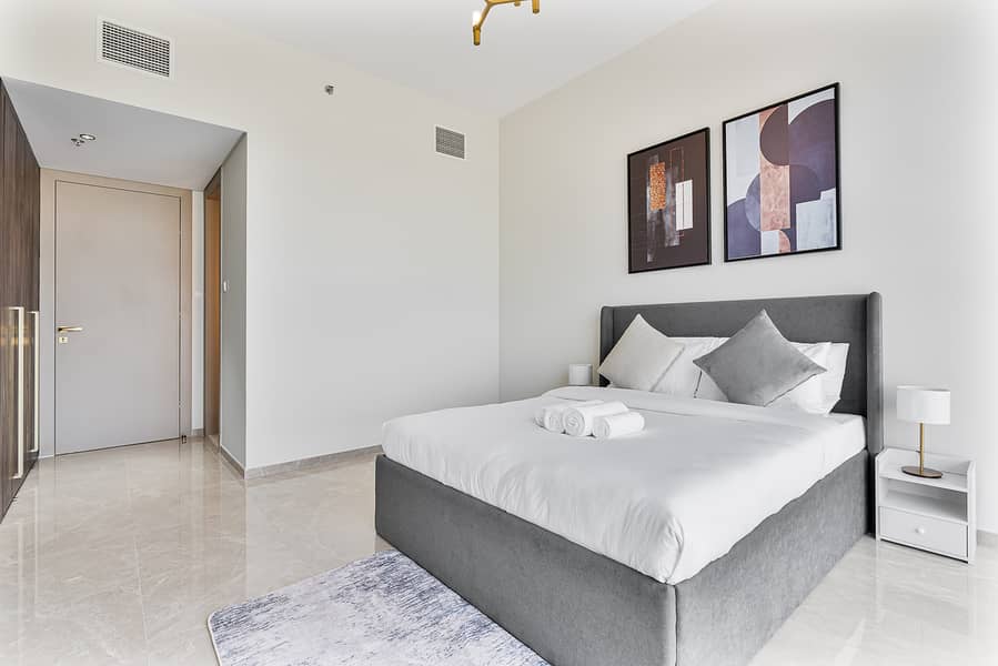 Modern 3Bed | 7 Min Walk to Metro & Near Expo City | Furnished | Flexible term - Image 16